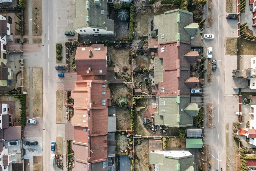 legally place tiny home backyard